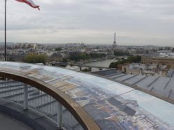 la table d'orientation de la terrasse du magasin 2 de la samaritaine
