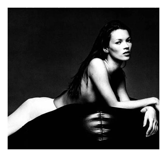 Kate Moss en noir et blanc