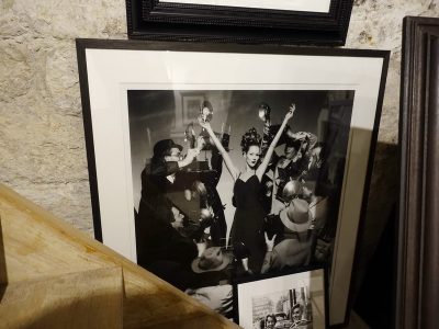 Kate Moss dans la réserve de la galerie de l'Instant
