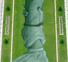 Saype : Beyond Walls au Champ de Mars