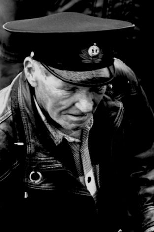 russie - silhouettes - r&eacute;signation