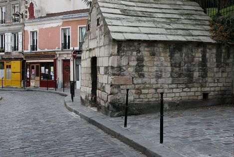 regard de la fontaine henri IV de la rue des cascades