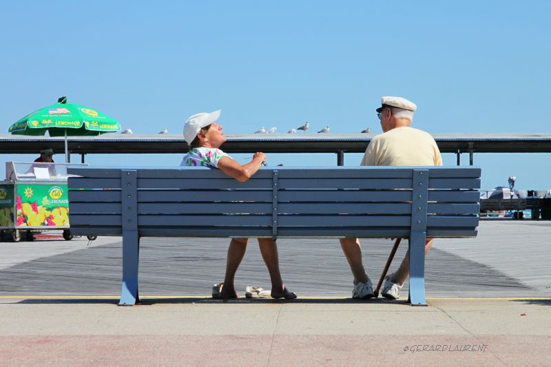 Photo le plaisir du bain de soleil - New London -Usa - Connecticut -  2010 © gerard Laurent 