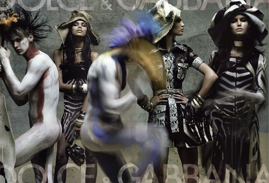 Dolce gabbana deshabille les hommes et rend les femmes attentives