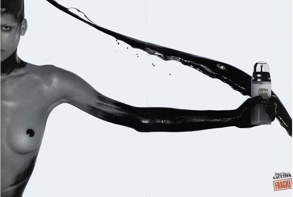 Jean-paul Gaultier - Fragile - Photographe Jean-Baptiste Mondino - Modèle Omahyra
