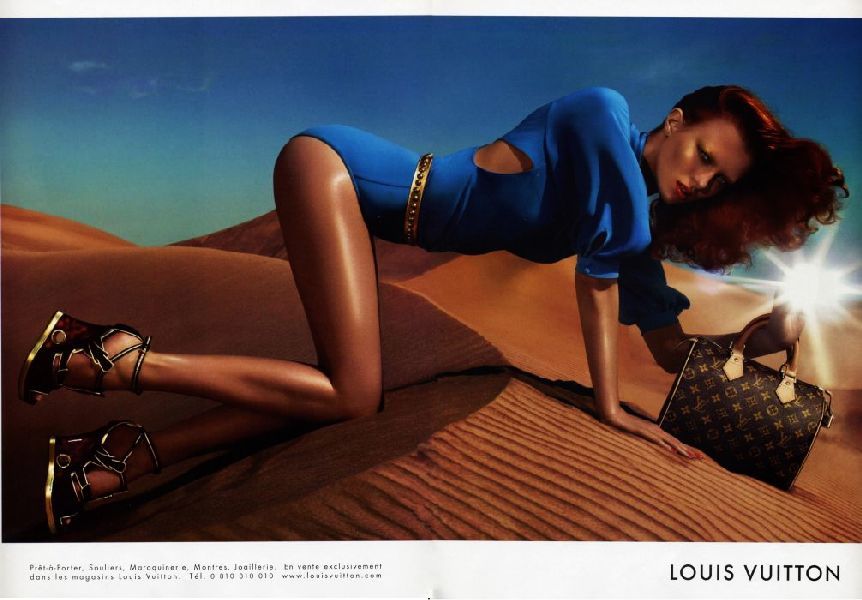 Louis Vuitton - Karen Elson en guise de désert!